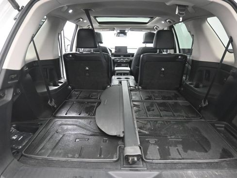 Used 2023 Honda Pilot Elite image 23