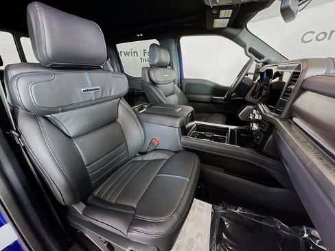 New 2026 Ford F250 Platinum image 17