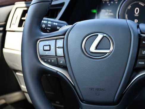 New 2025 Lexus ES 300h w/ Premium Package image 24