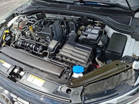 Certified 2024 Volkswagen Jetta Sport FWD image 32