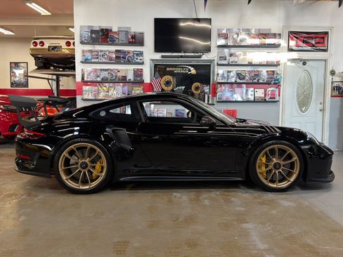 Used 2019 Porsche 911 GT3 RS RWD image 5