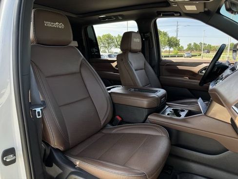 Used 2023 Chevrolet Suburban High Country w/ Max Trailering Package AWD/4WD image 34