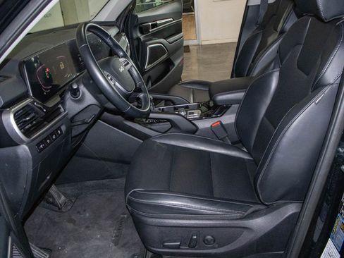Used 2025 Kia Telluride S AWD/4WD image 8