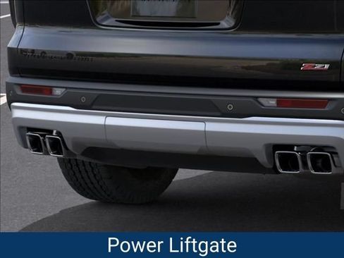 New 2027 Chevrolet Traverse Z71 w/ Enhanced Driving Package AWD/4WD image 16