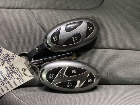 Used 2024 Hyundai Elantra SEL w/ Convenience Package FWD image 21