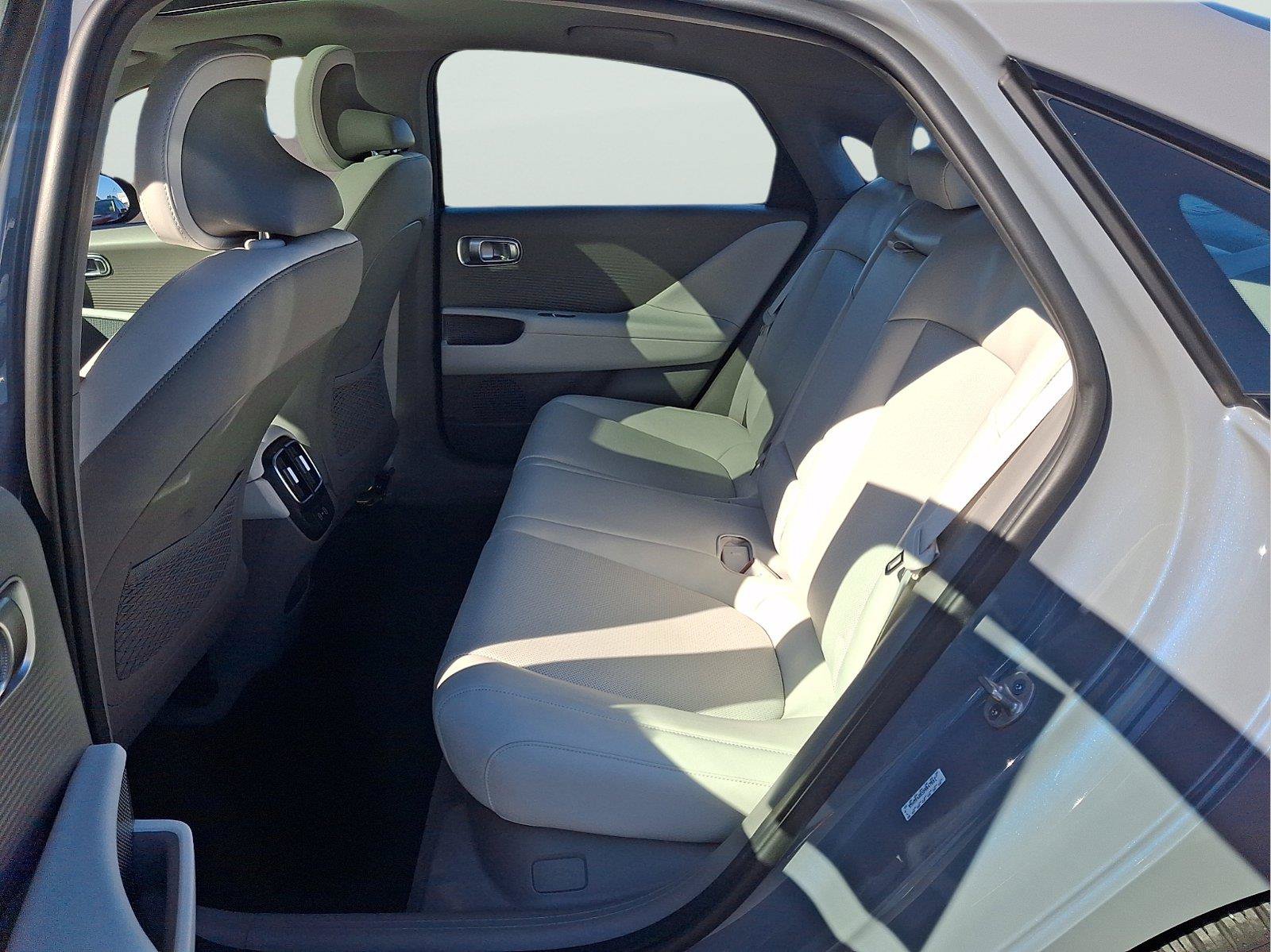Used 2023 Hyundai Ioniq 6 Limited RWD image 8