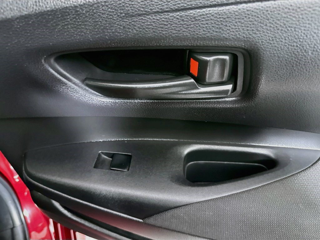 Used 2022 Toyota Corolla LE FWD image 29