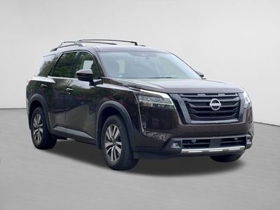 Used 2022 Nissan Pathfinder SL w/ SL Black Package