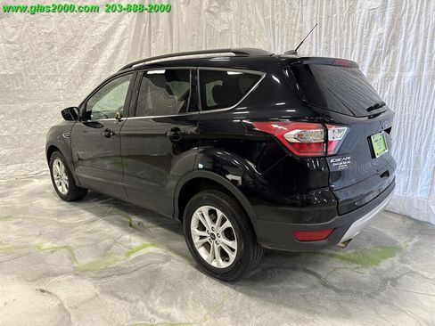 Used 2018 Ford Escape SE image 7
