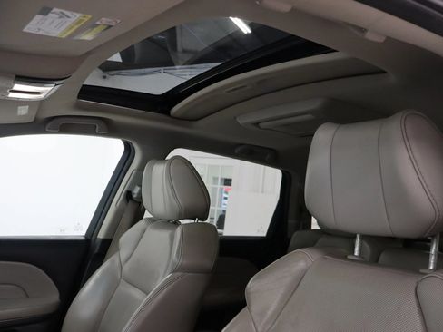 Used 2011 Acura MDX w/ Advance & Entertainment AWD/4WD image 40