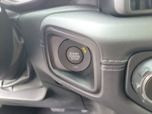 Used 2024 Jeep Gladiator Mojave w/ Safety Group image 21