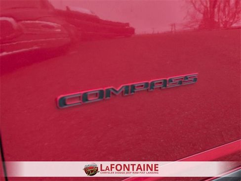 Certified 2023 Jeep Compass Limited image 10