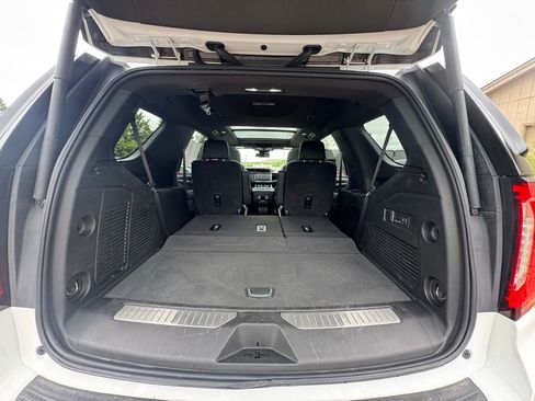 Used 2024 GMC Yukon Denali AWD/4WD image 42