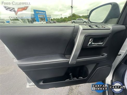 Used 2024 Toyota 4Runner SR5 image 21