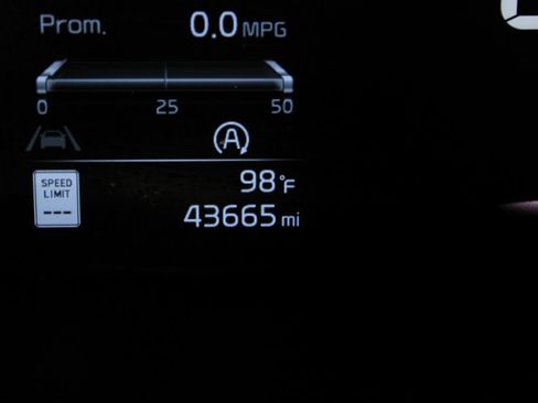 Used 2023 Kia Soul GT-Line FWD image 27