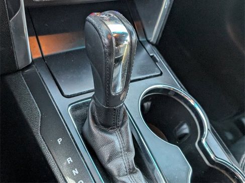 Used 2016 Ford Explorer Limited image 16