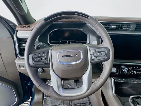 Certified 2025 GMC Sierra 1500 Denali AWD/4WD image 10
