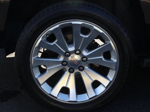 Used 2016 GMC Yukon XL Denali w/ Open Road Package AWD/4WD image 51