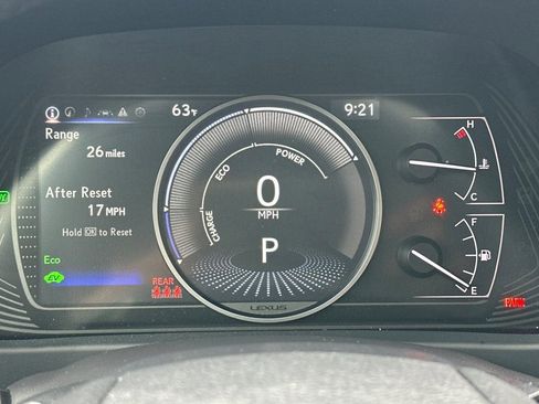 Certified 2024 Lexus UX 250h F Sport FWD image 21