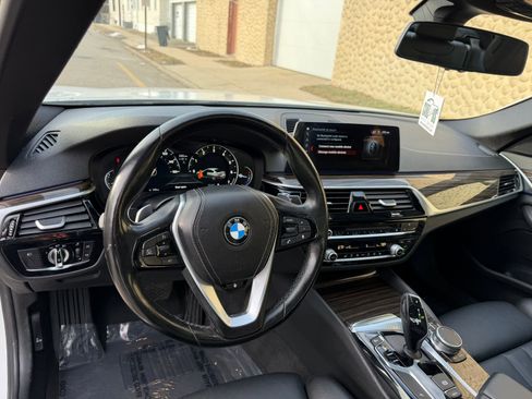 Used 2018 BMW 530i xDrive 530i xDrive image 21
