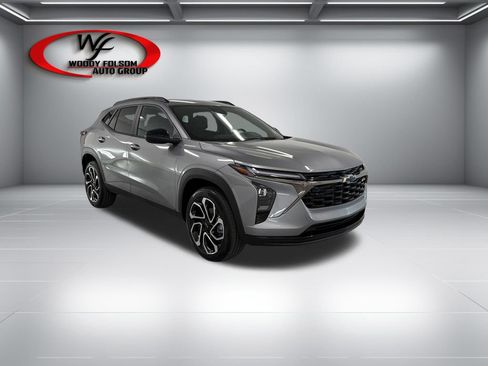 New 2026 Chevrolet Trax RS FWD image 3