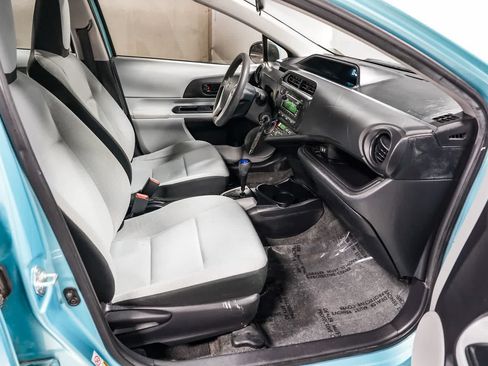 Used 2014 Toyota Prius C One FWD image 16
