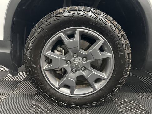 Used 2024 Honda Passport TrailSport image 41
