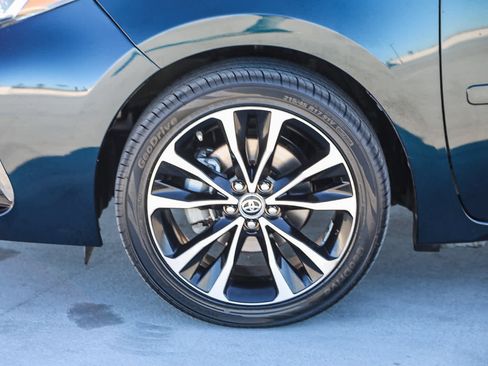 Certified 2019 Toyota Corolla SE image 11