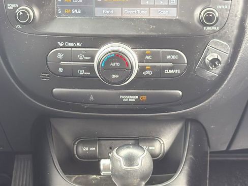 Used 2018 Kia Soul + FWD image 23
