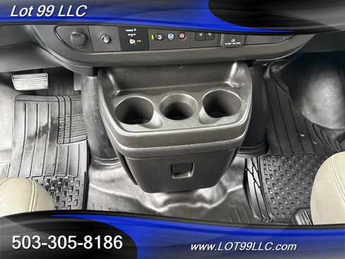 Used 2019 Chevrolet Express 3500 w/ Driver Convenience Package image 40