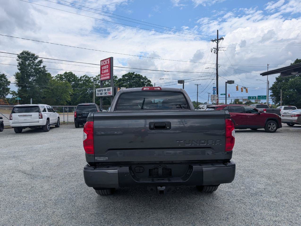 Used 2017 Toyota Tundra Limited w/ Limited Premium Package RWD image 8