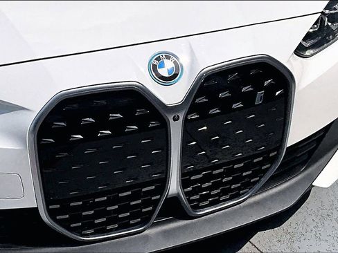 Used 2024 BMW i4 xDrive40i w/ Premium Package AWD/4WD image 32