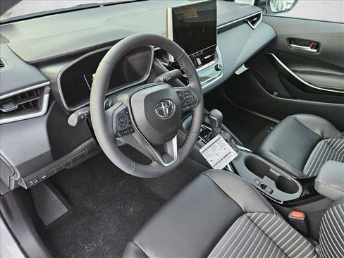 Used 2026 Toyota Corolla XSE FWD image 3