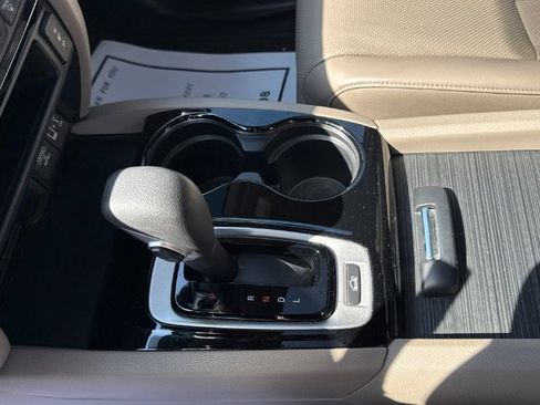 Used 2017 Honda Ridgeline RTL-E image 18