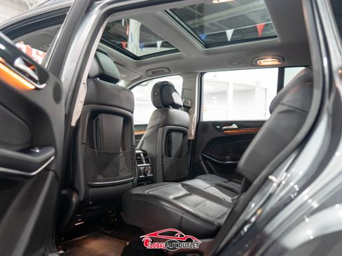 Used 2018 Mercedes-Benz GLS 550 4MATIC w/ Driver Assistance Package image 22