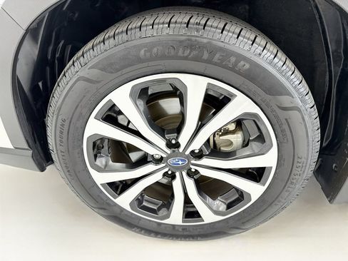 Used 2024 Subaru Forester Limited w/ POP Package 3 AWD/4WD image 28