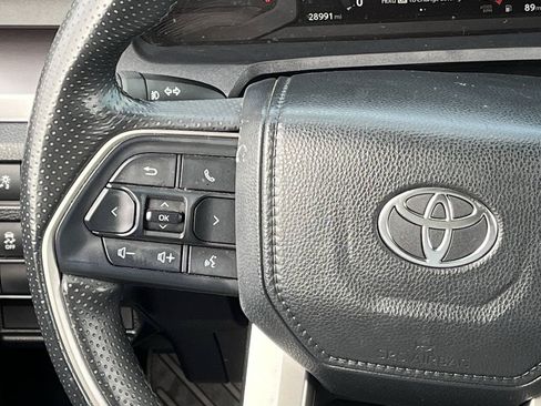 Used 2025 Toyota 4Runner SR5 RWD image 12