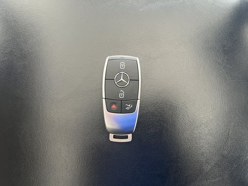 Used 2026 Mercedes-Benz GLE 350 4MATIC image 23