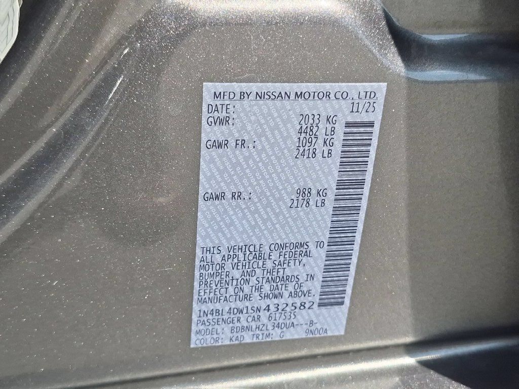 Used 2025 Nissan Altima 2.5 SV AWD/4WD image 35
