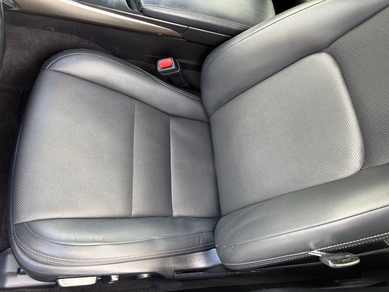 Used 2017 Lexus IS 200t w/ Navigation System Package RWD image 16