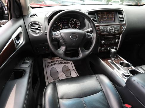 Used 2015 Nissan Pathfinder SL w/ SL Tech Package AWD/4WD image 16