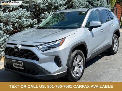 Used 2025 Toyota RAV4 XLE AWD/4WD image 3