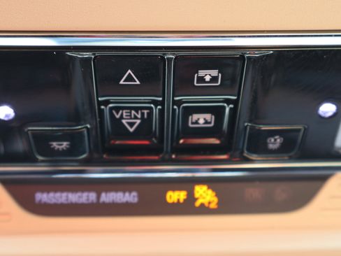 Used 2021 Lincoln Corsair Reserve w/ Equipment Group 201A image 25