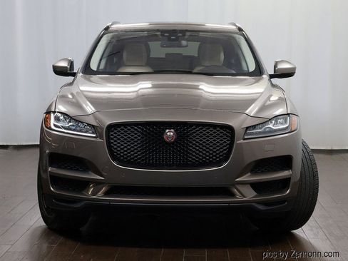 Used 2017 Jaguar F-PACE Prestige AWD/4WD image 6