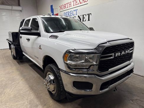 Used 2021 RAM 3500 Tradesman w/ Chrome Appearance Group image 2