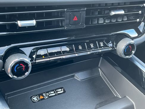 Used 2026 Chevrolet Tahoe Z71 w/ Z71 Off-Road Package image 23