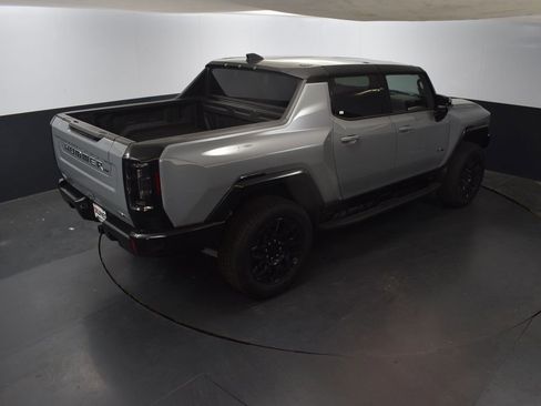 New 2025 GMC Hummer EV 2X image 39