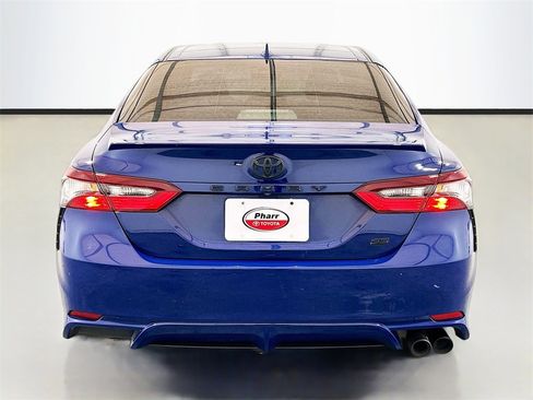 Used 2023 Toyota Camry SE image 5