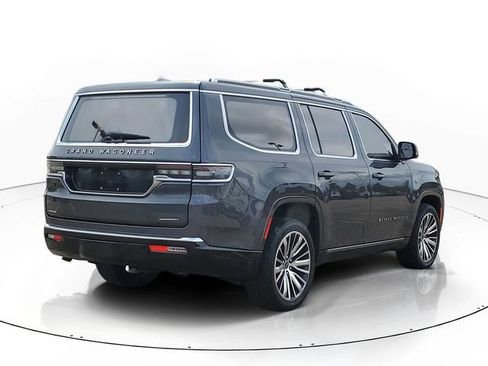 Used 2022 Jeep Grand Wagoneer Series III w/ Rear Seat Video Group 1 AWD/4WD image 3