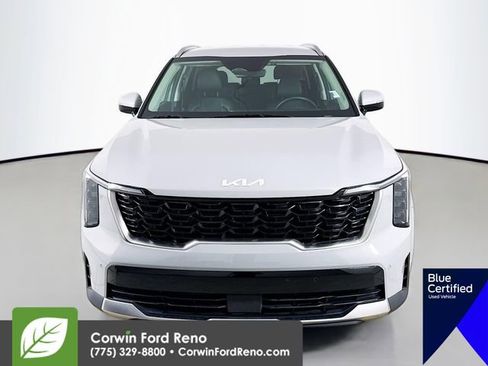 Used 2025 Kia Sorento S AWD/4WD image 2